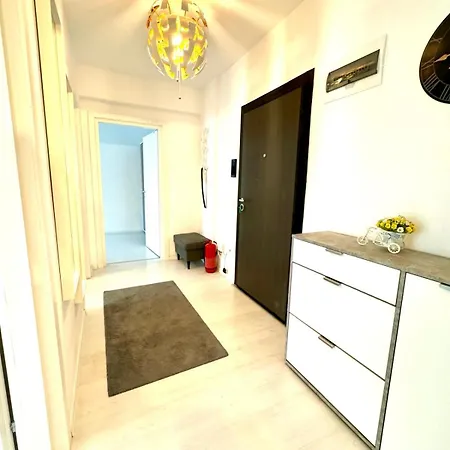 Quovadis Apartament Otopeni Exterior photo